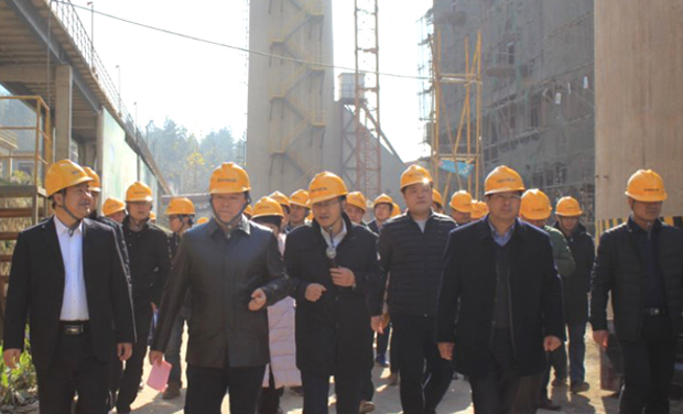 上饒市副市長俞健率隊到弋陽海創(chuàng)調(diào)研參觀