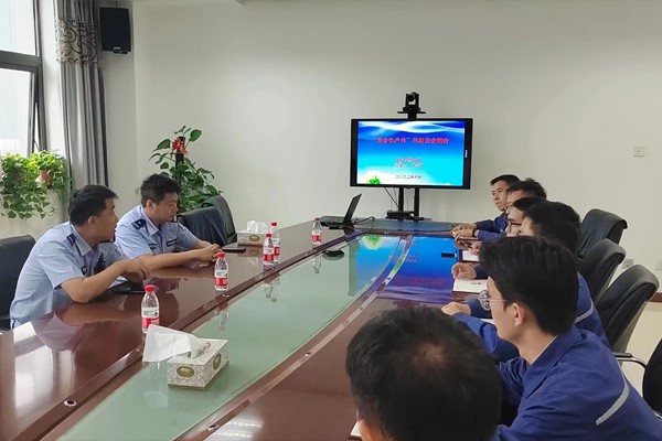 防微杜漸保安全 加強(qiáng)責(zé)任除隱患 ——西安市航天交警中隊(duì)來我公司召開月度安全例會(huì)