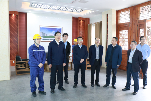江西省生態(tài)環(huán)境廳副廳長級生態(tài)環(huán)境監(jiān)察專員陳世超一行蒞臨弋陽海創(chuàng)參觀調(diào)研